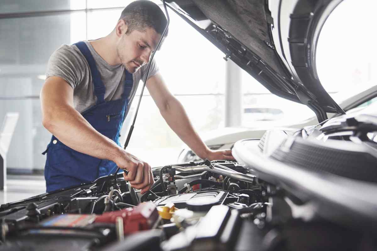Muffler Man Addresses Right-to-Repair Debate in Auto Industry